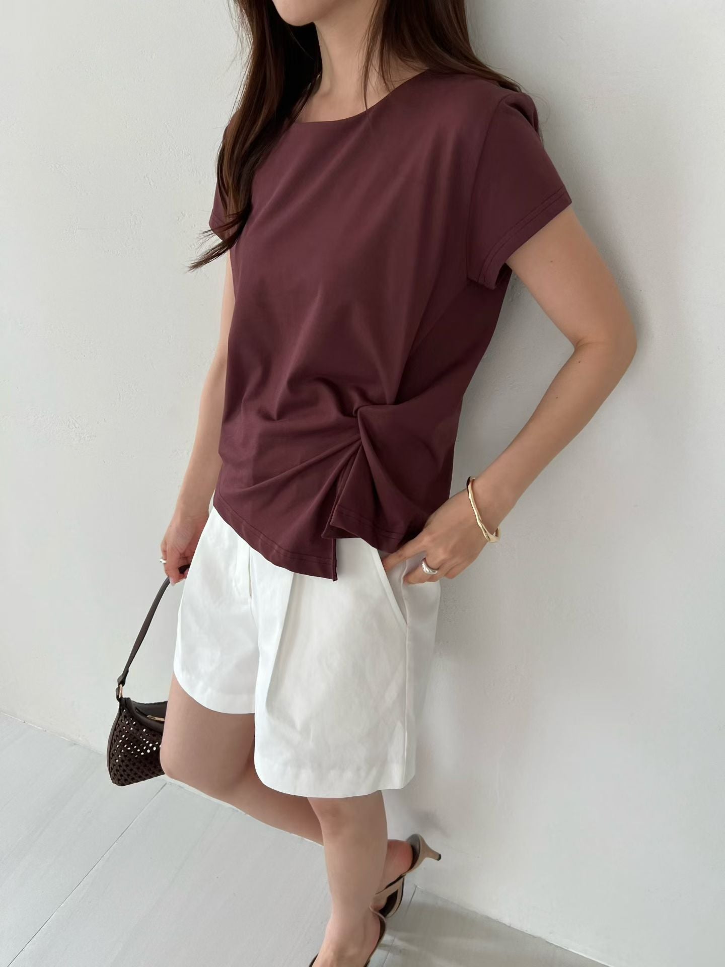 Sculpted Side-Ruched Tee | 側抓皺顯瘦Tee