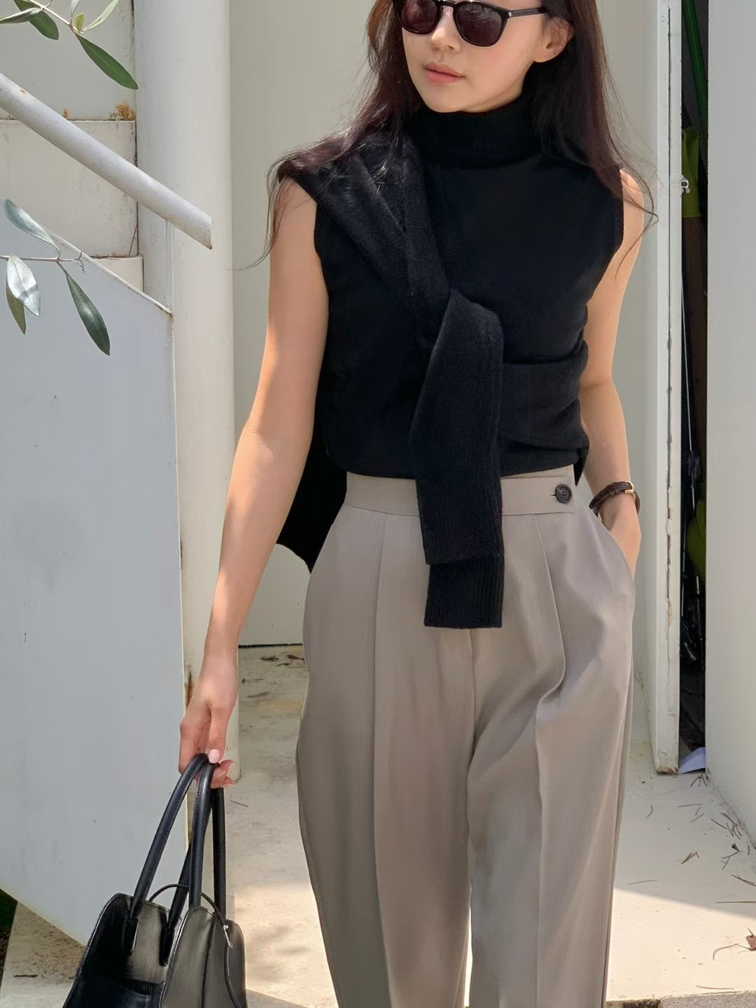 【Monotour 連線】Old Money Basics | Half Neck Feather Knitted Vest