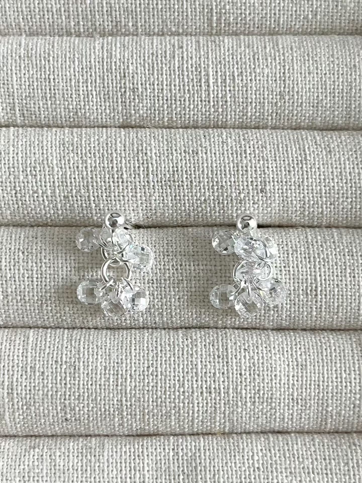 Sheer Bead Cluster Earrings | 清透小束珠耳環