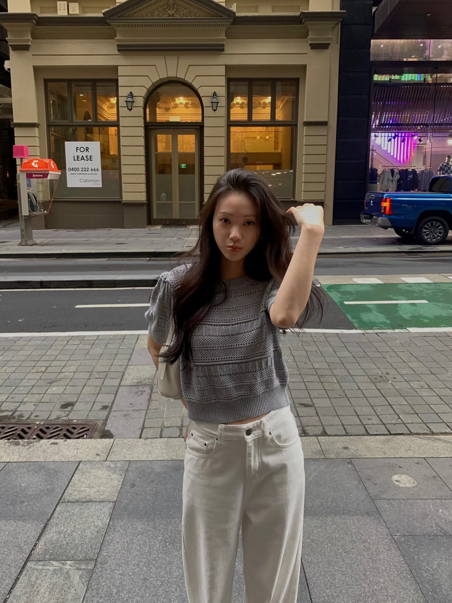 Delicate Embroidered Cropped Top | 精緻通花短版上衣