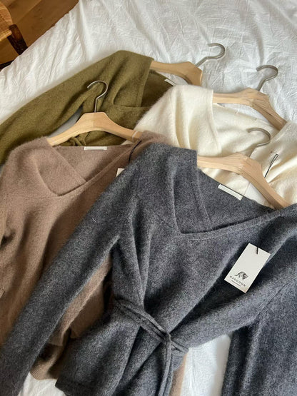 <<簡約層次>> Raccoon Wrap Top | 浣熊毛交疊上衣