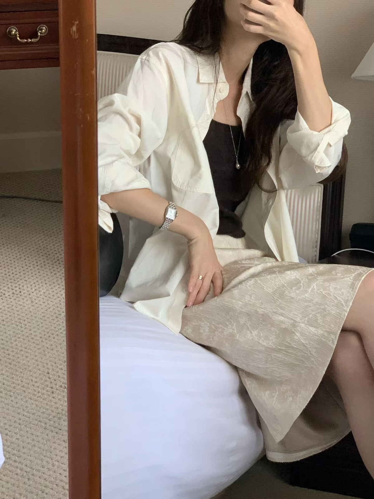 Soft Misty Timber Embossed Skirt | 霧感柔軟提花織布半身裙