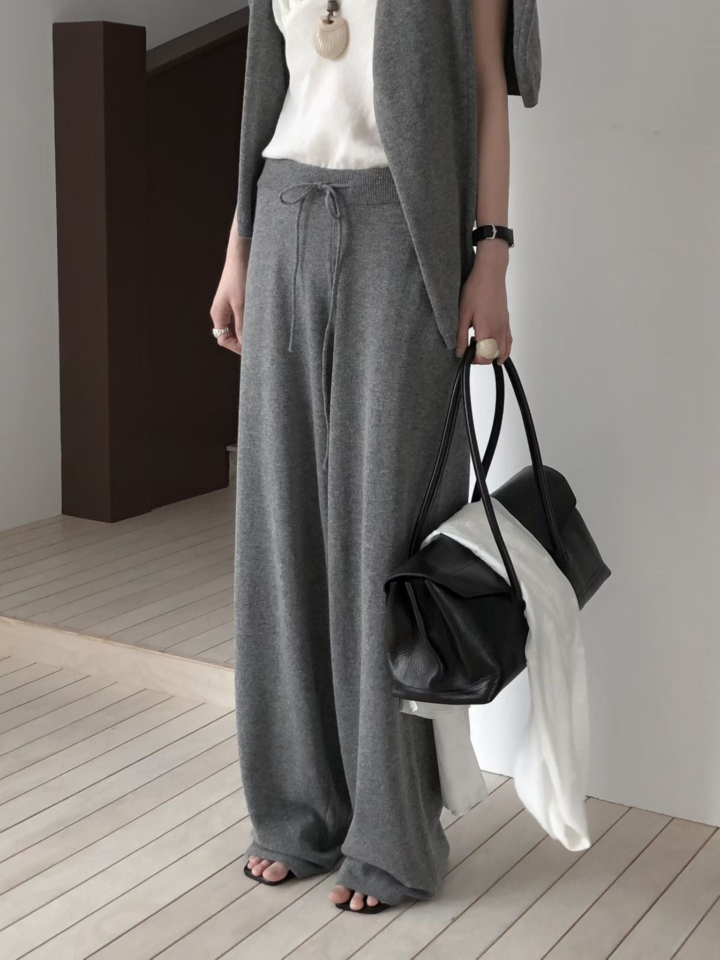 [最多敲碗！]￼Light Knitted Flexi Pants | 春夏薄針織休閒長褲