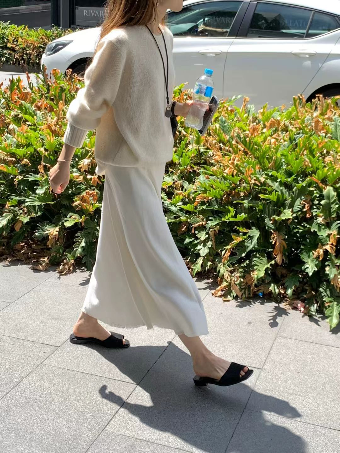 優雅波浪微A中長裙 | Elegant Ripped Hem Flowy Skirt