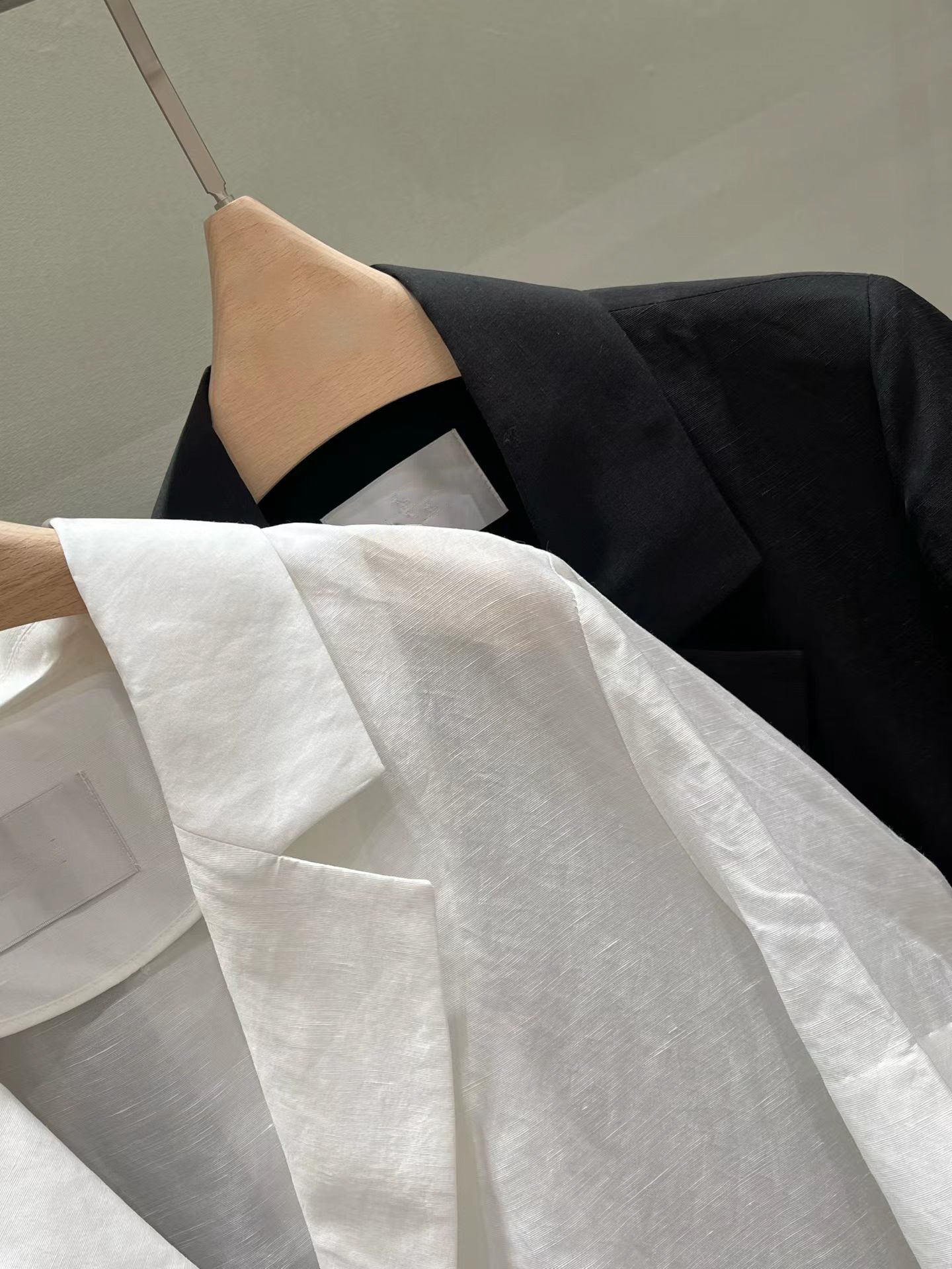 100% Linen Tailored Short Sleeved Blazer  | 純亞麻短袖夏日西裝外套