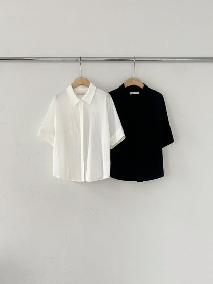 Micro-Textured Minimal Shirt | 質感豎紋極簡襯衫