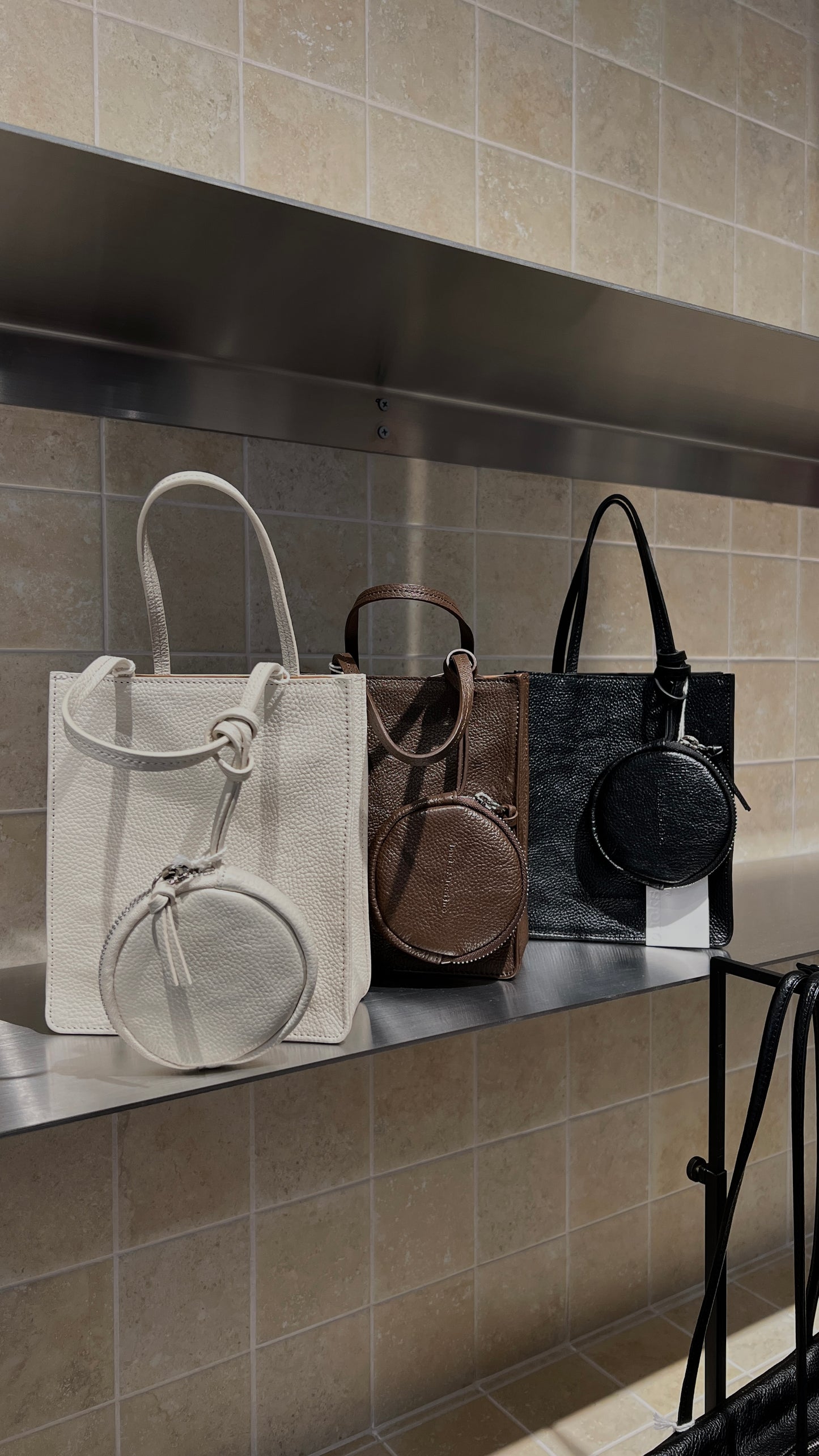 【Monotour 連線】Bucks&Leather Mini Lambskin Letter Bag with Coin Pouch