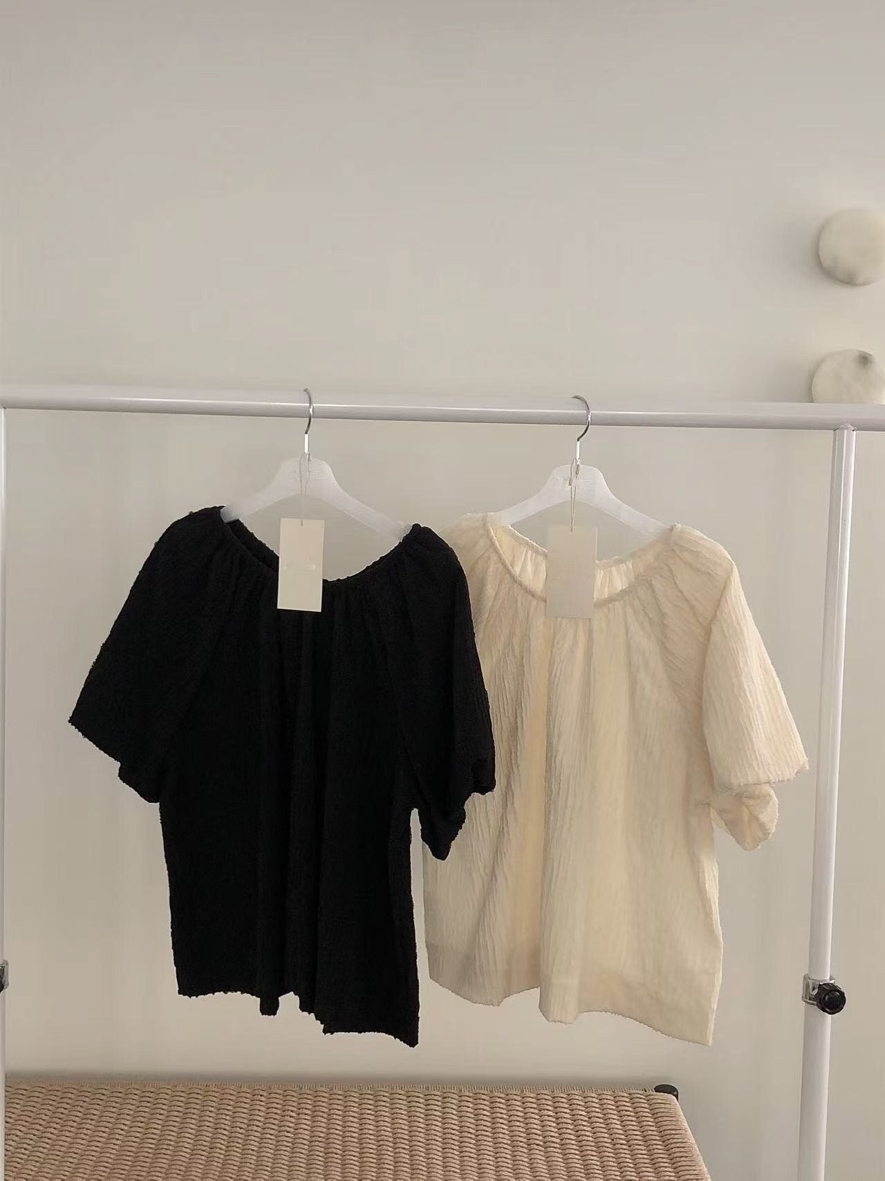 【極美版型】挺身泡泡袖襯衫| Textured Puffy Sleeves Blouse