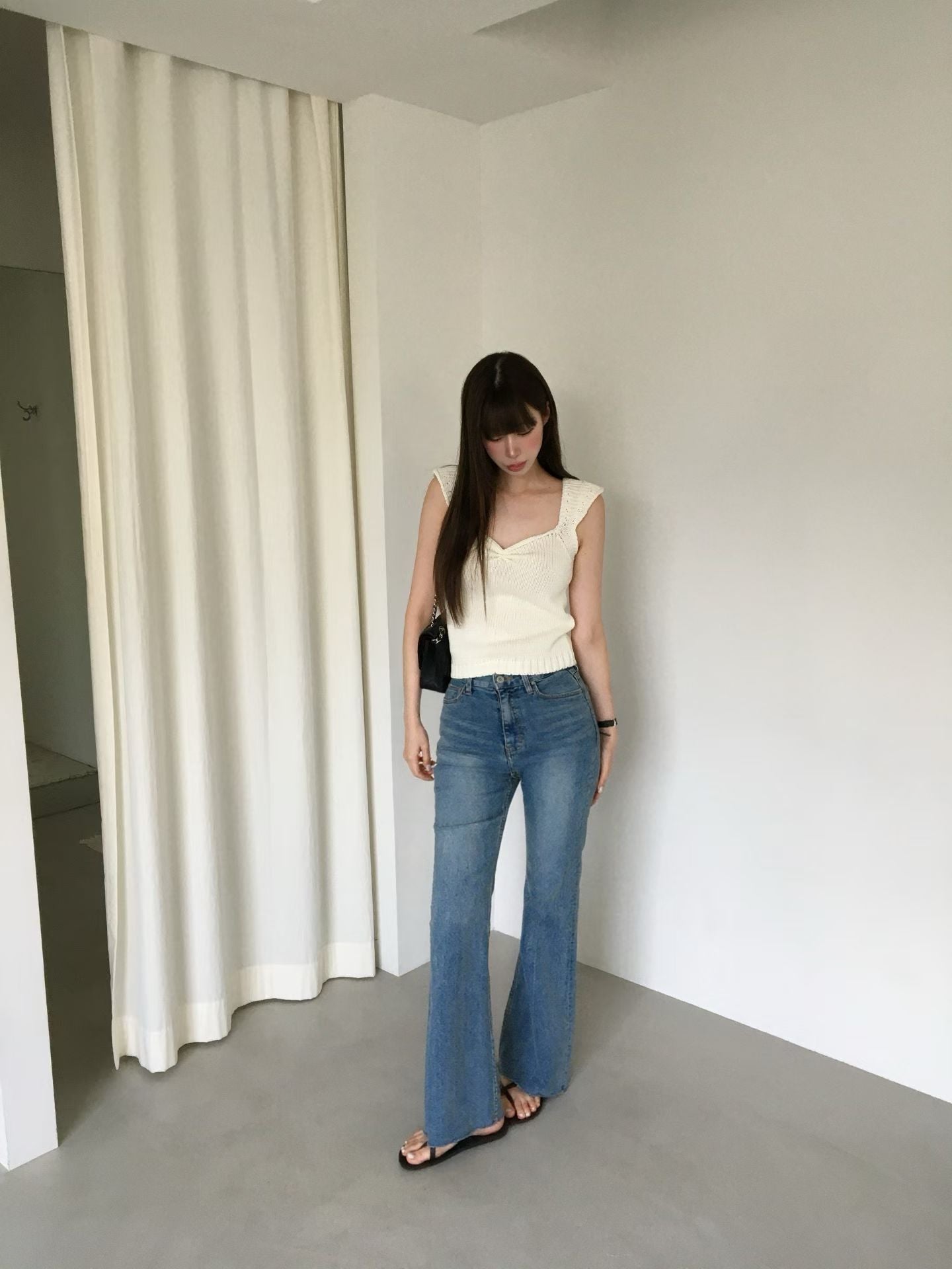 Elegant Scallop Neckline Top | 優雅貝殼領口背心