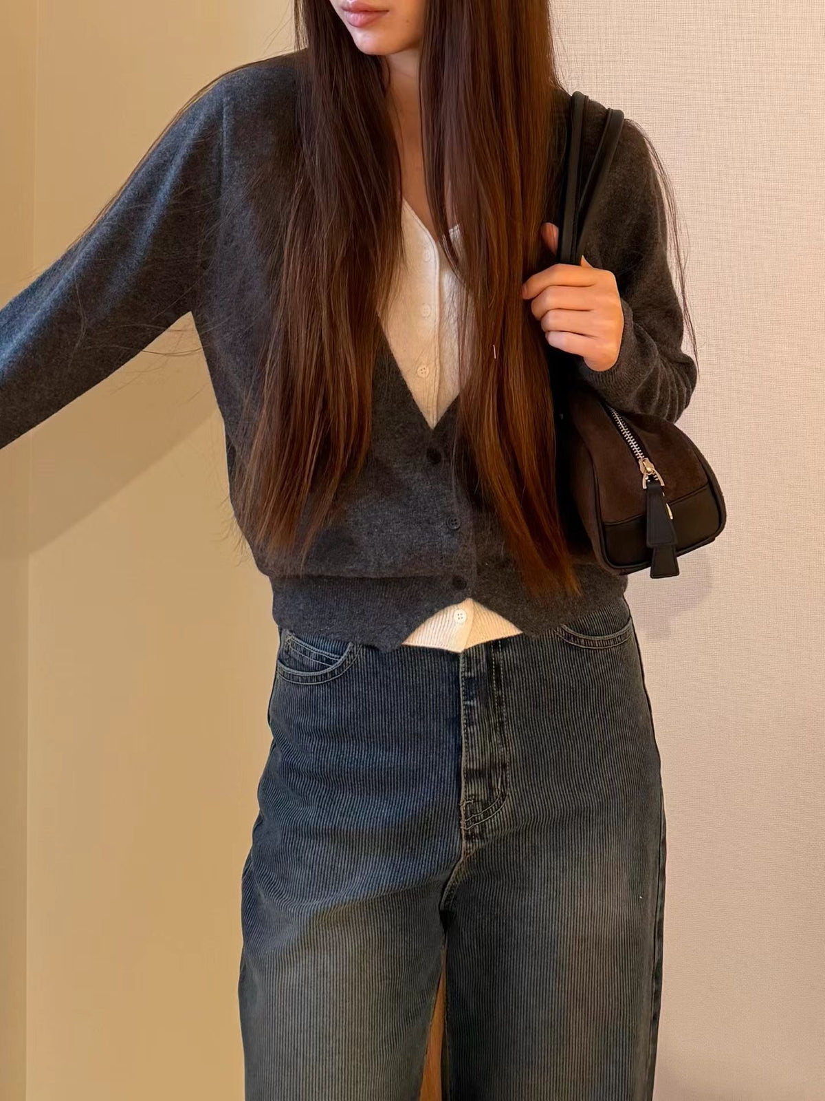 Faux 2-pcs Cashmere Layered Top | 羊駝毛拼色假2件V領 Top