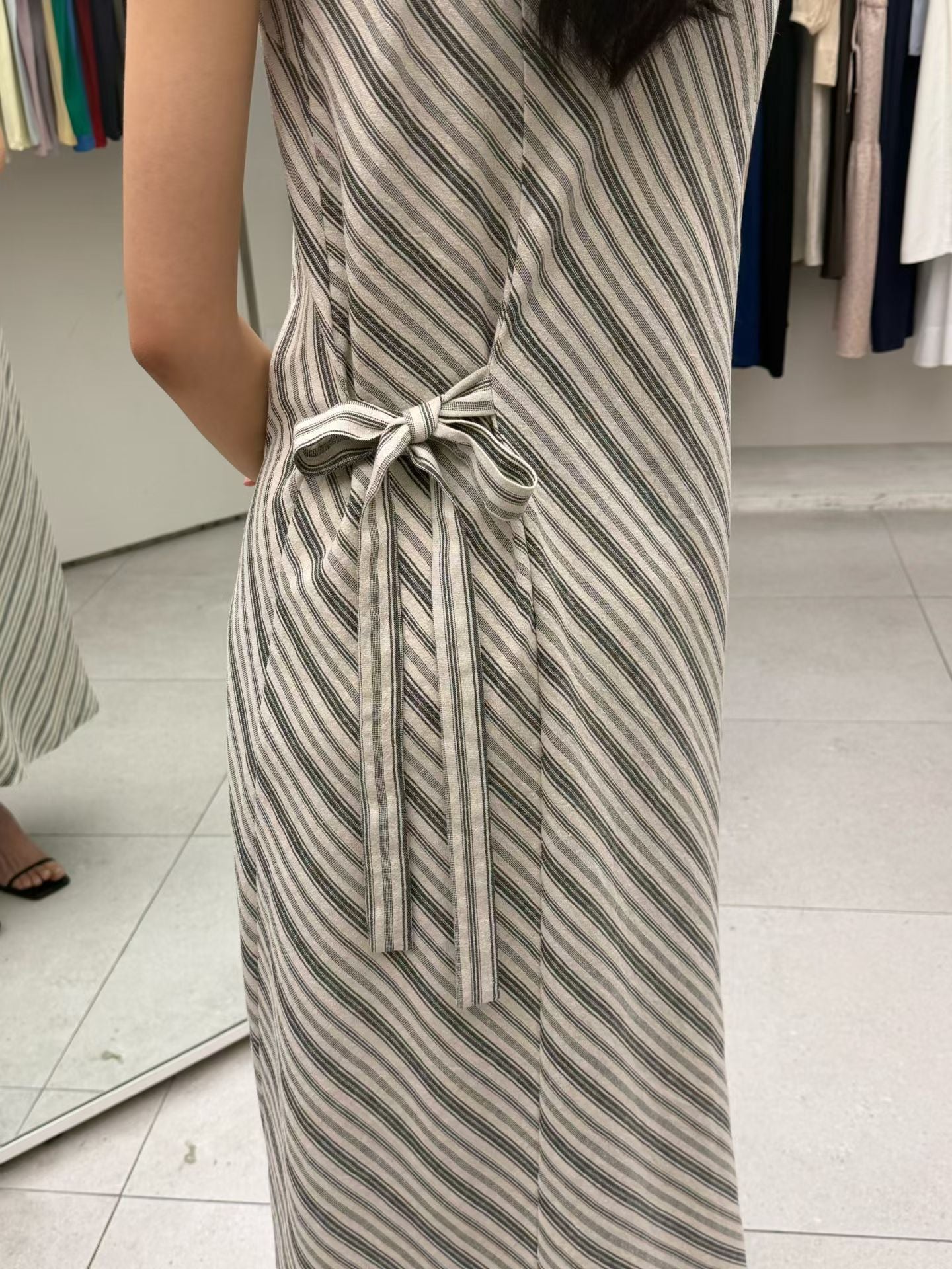 Parisian Effortless Striped Tie Bow Slip Dress | 法系斜條紋側綁結長裙