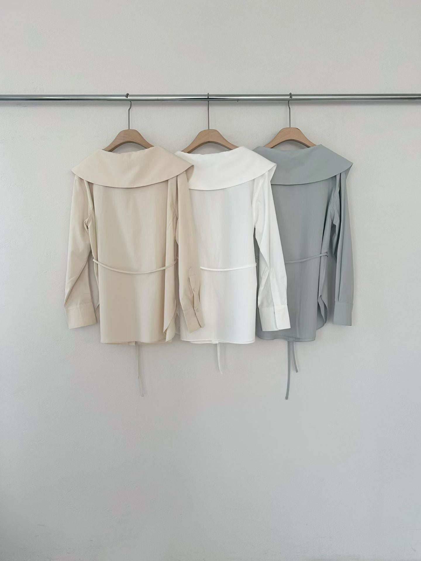 Graceful Pilgrim Collar Blouse | 天絲親膚反領襯衫