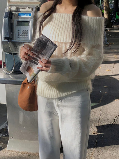 Romance Off-shoulder Knitted Top | 浪漫平肩針織上衣