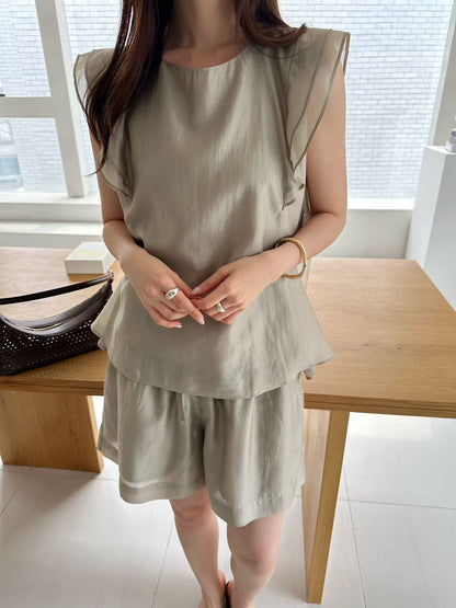 Tencel Flare Capped Sleeves Blouse | 天絲小飛袖氣質上衣
