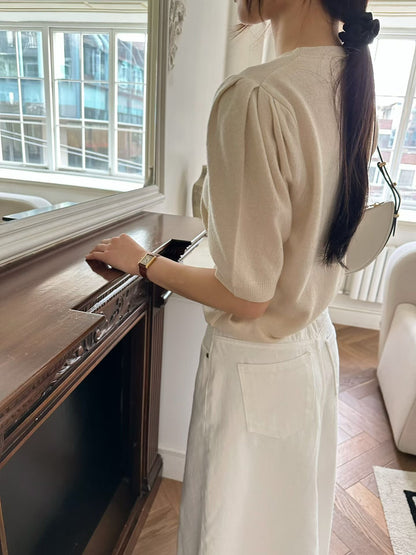 【入春恩物】 Timeless Spring Cashmere Knit | 春季薄羊絨混針織Top