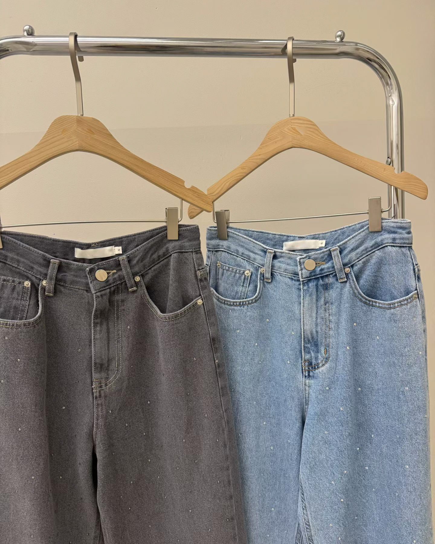 Rhinestoned Straight Leg Jeans | 筆直小碎石牛仔褲￼￼