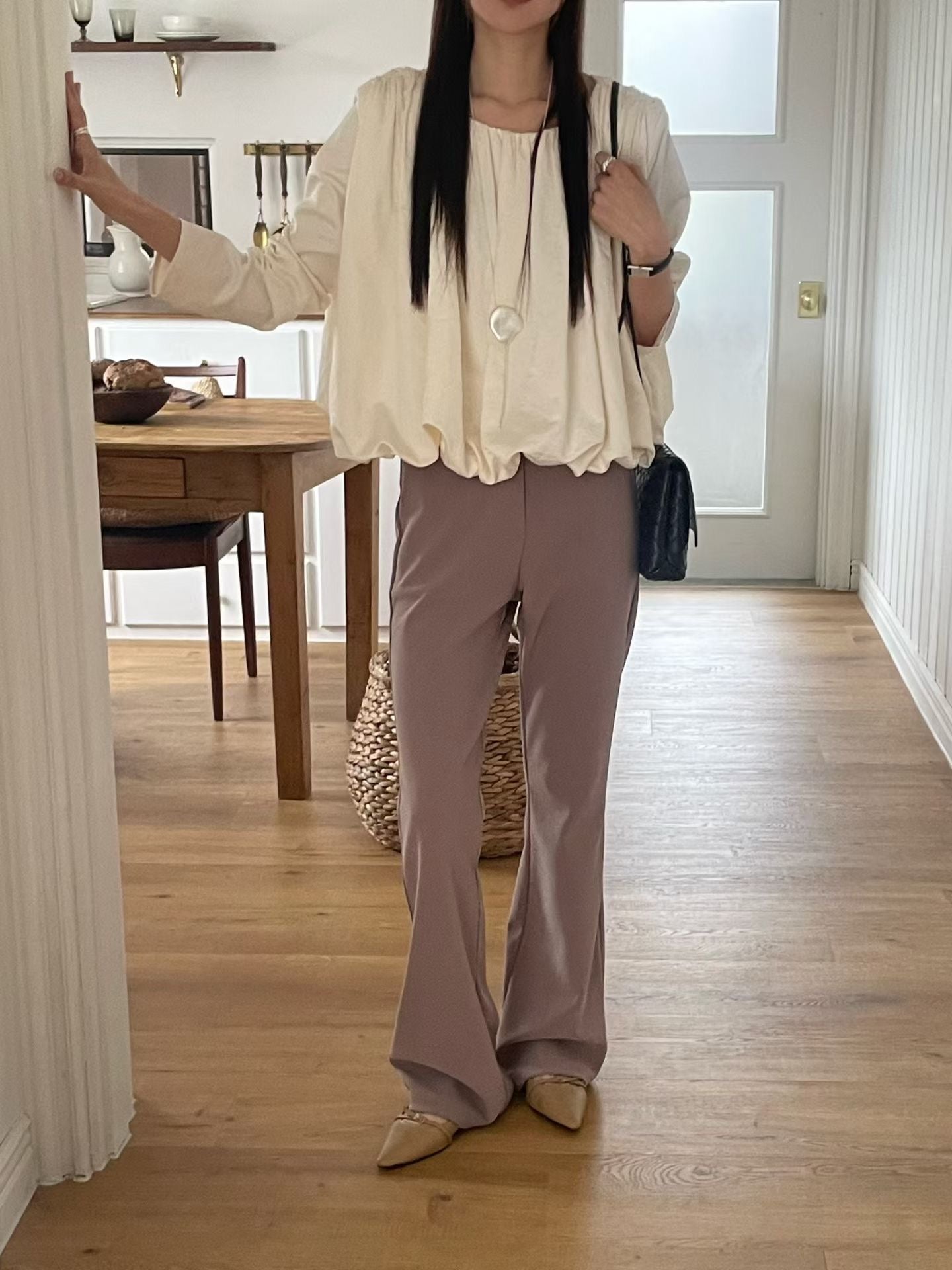 【返工長褲推介】Smooth Light Flared Pants | 極美小喇吧長褲