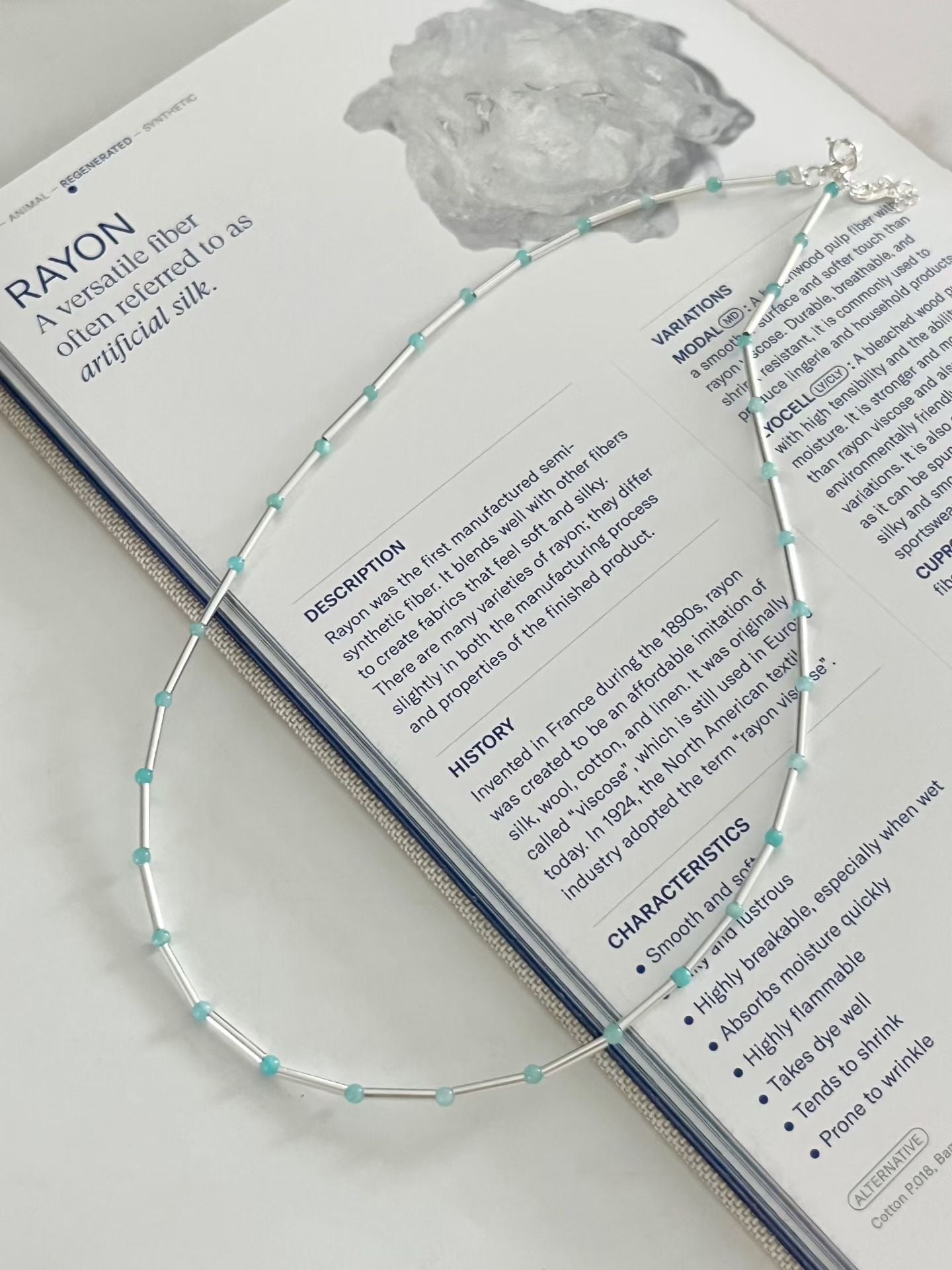 Minimal Ice Beaded Necklace | 極簡冰藍細珠頸鏈