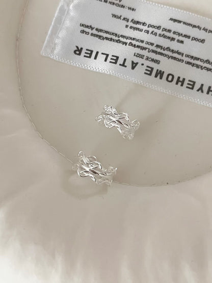 Twisted Silver Ear Cuff | 扭紋線條耳扣￼