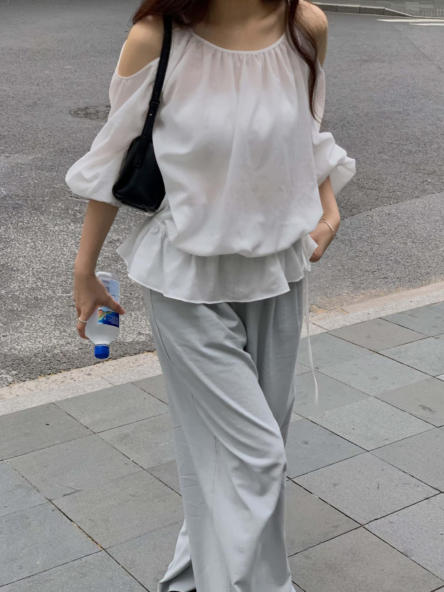 Waterfall Drape Shoulder Halter Blouse | 垂墜掛脖露肩上衣