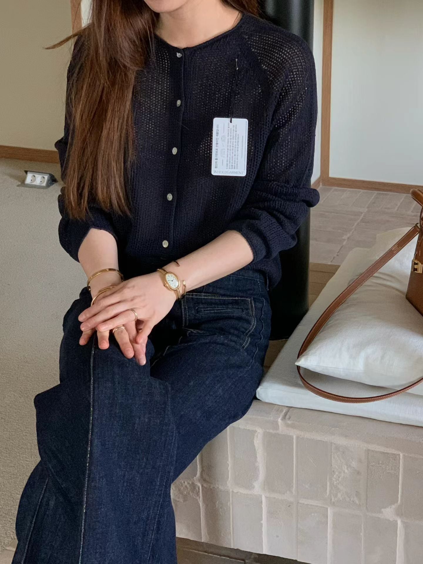 [𝑳𝒊𝒏𝒆𝒏 𝑬𝒅𝒊𝒕] Wholegarment Shoulder Detail Cardigan | 肩膊細節圓領外套