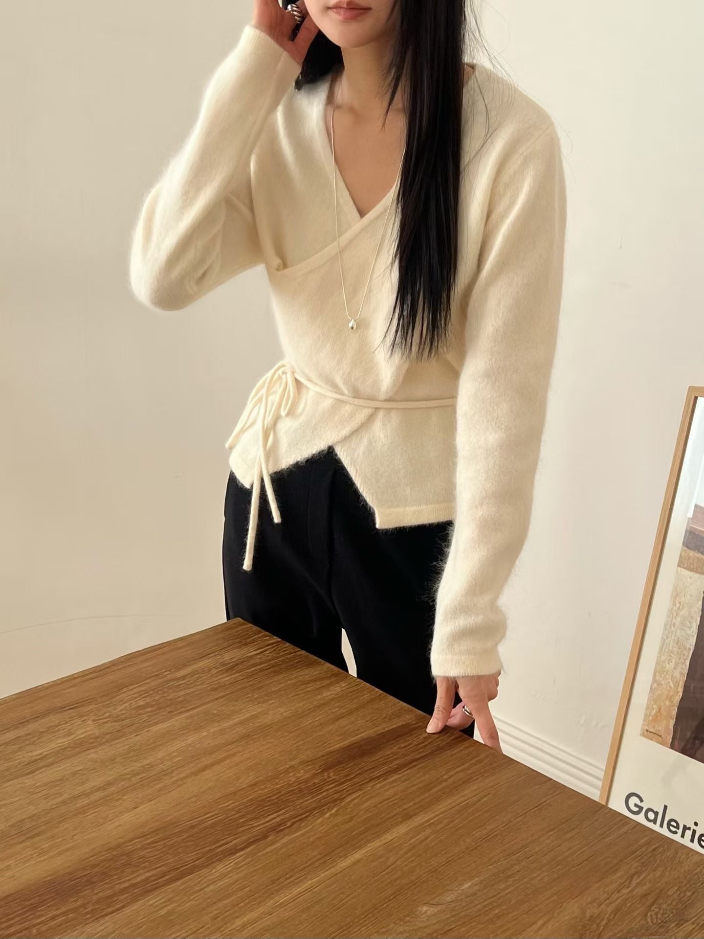 <<簡約層次>> Raccoon Wrap Top | 浣熊毛交疊上衣