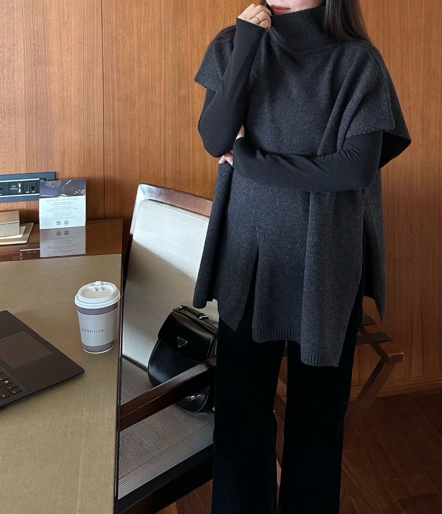 Extra Fine Wool Blend 2-way Cape