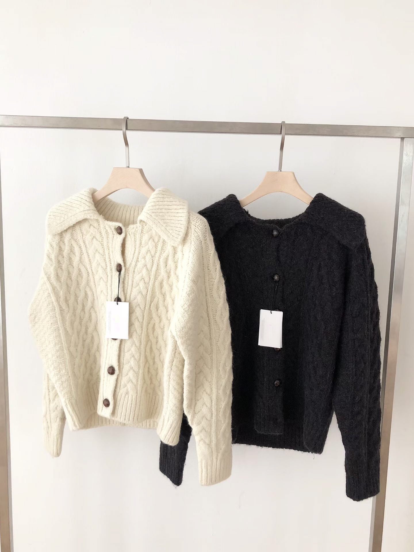 Alpaca Cable Knit Collared Cardigan | 混羊駝毛優雅麻花針織外套