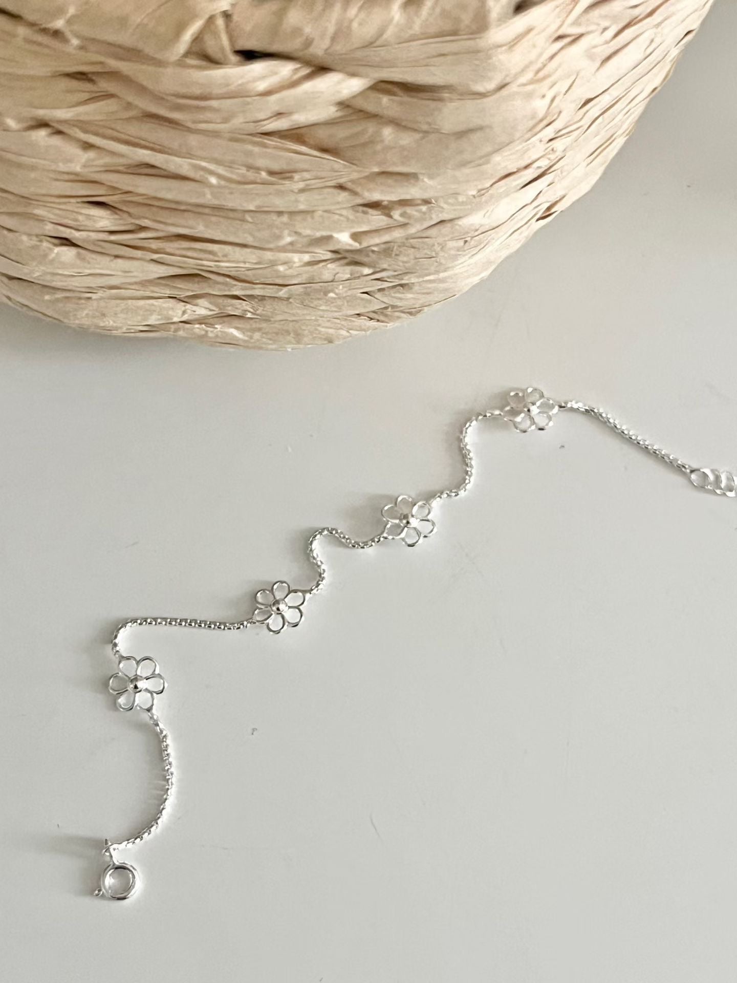 4-Flower Motif Bracelet | 夏日四小花手鏈￼