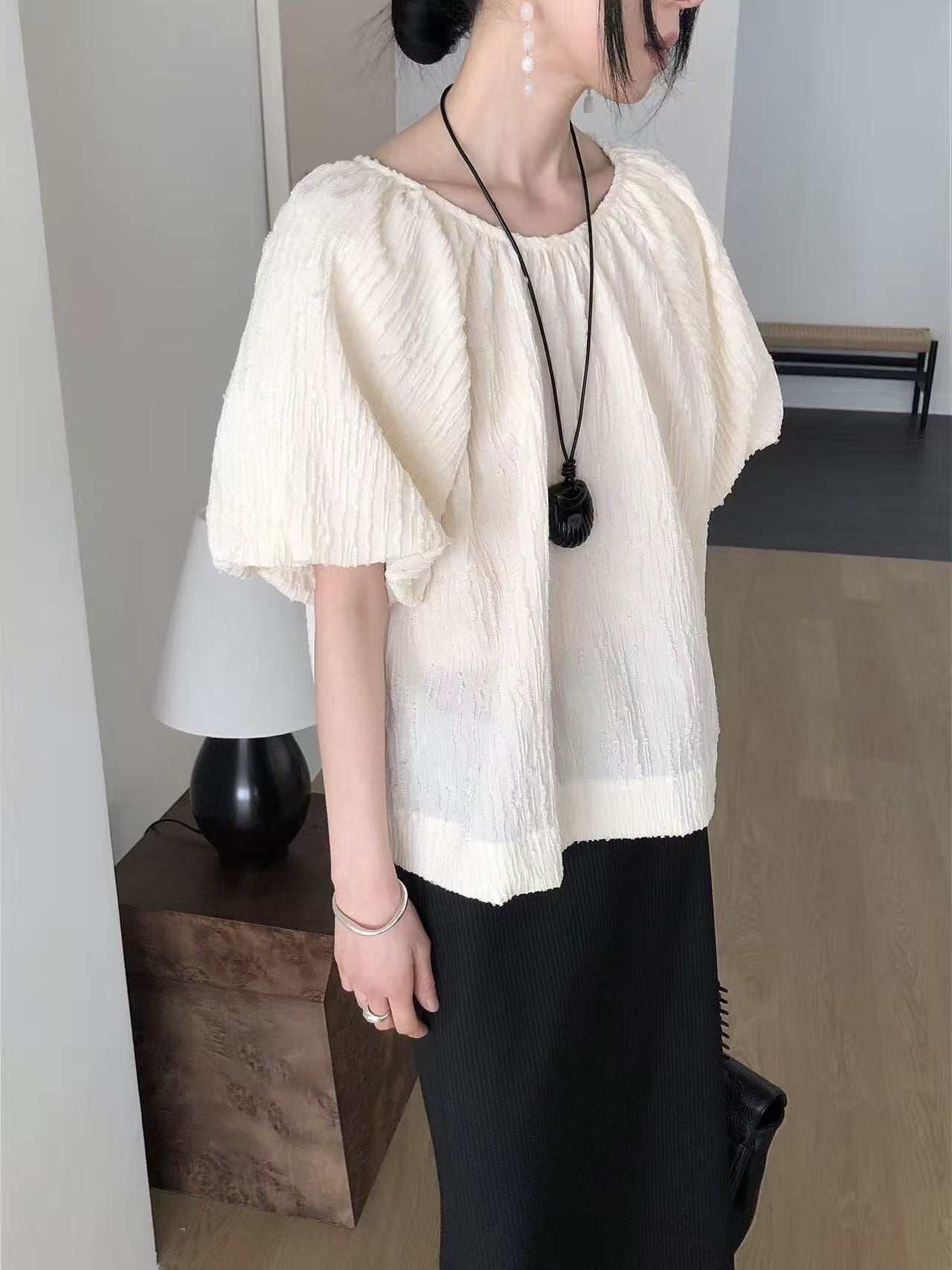 【極美版型】挺身泡泡袖襯衫| Textured Puffy Sleeves Blouse