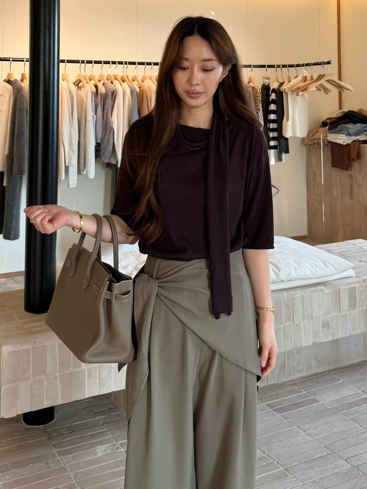 Breezy Tie-Neck Linen Knit | 領結細節麻質輕薄針織上衣