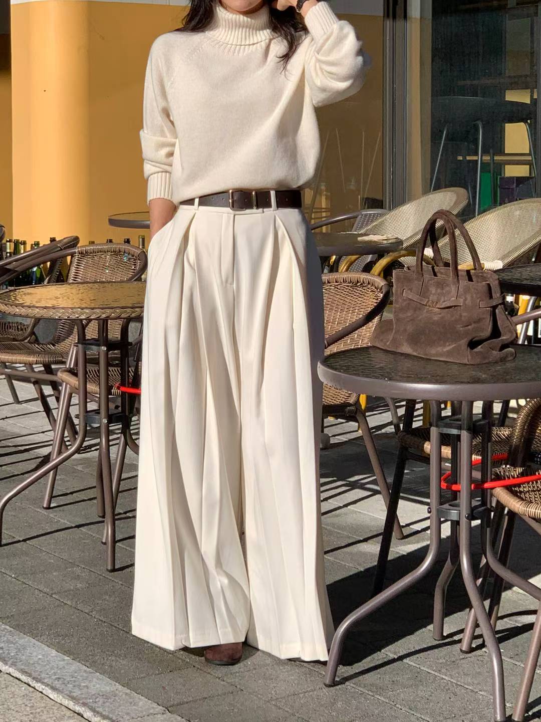 Elegant Pleats Pants | 輕柔內摺闊腳褲