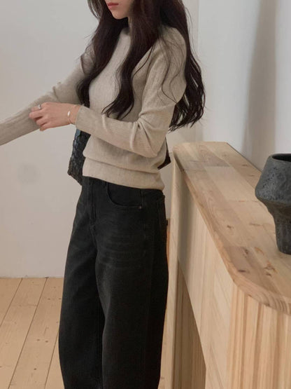 <<優美基礎Top>> Mock Neck Groovy Top | 中領暗直紋上衣