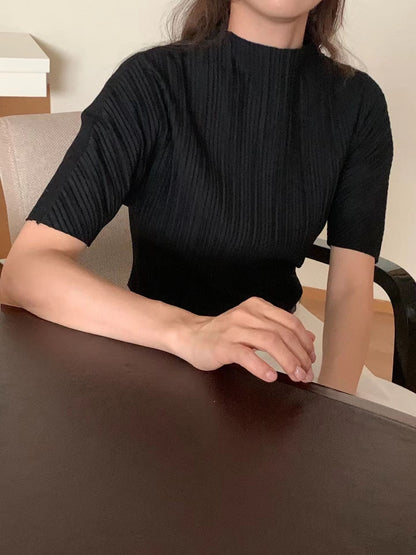 Textured Short Sleeved Blouse | 直紋短袖版襯衫