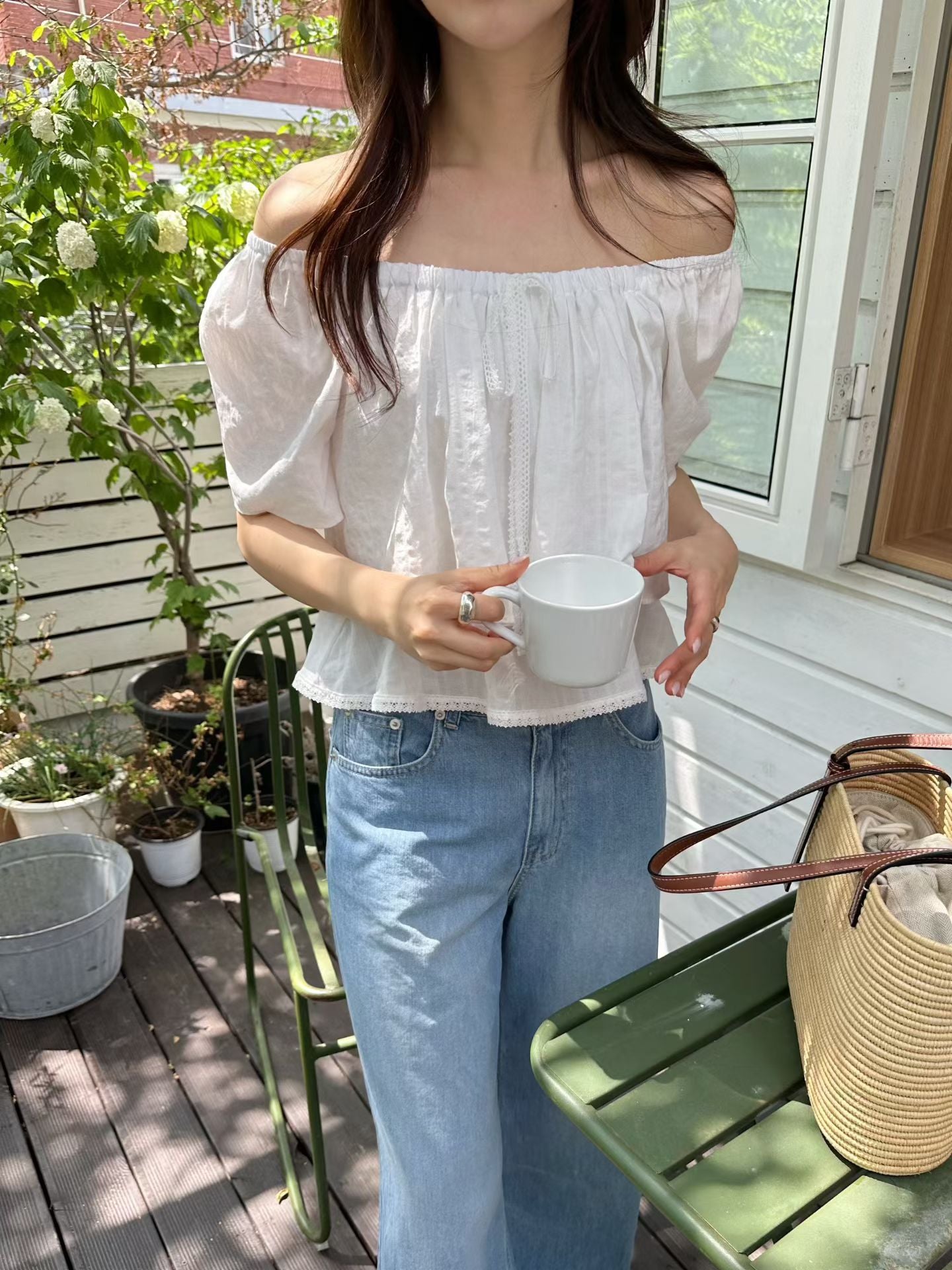 Layered Ruffle Cloud Blouse |  疊層荷葉邊上衣