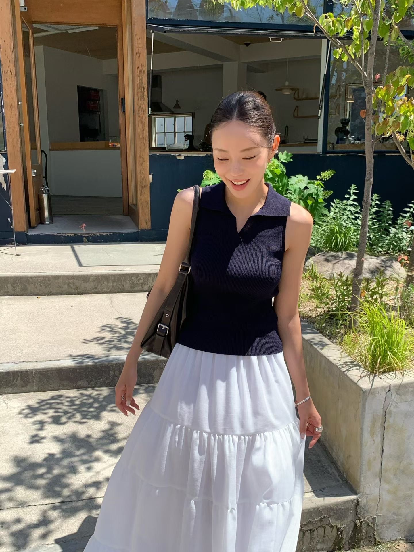 Collared Summer Linen Knit Vest | 夏日混麻質翻領針織背心
