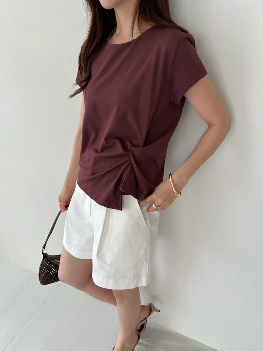 Micro-Textured Tailored Shorts | 極簡暗豎紋短褲