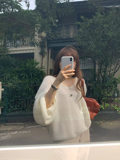 <皇牌檔口出品>￼Breezy Slouchy V-Neck Knit | 輕版燈籠袖針織