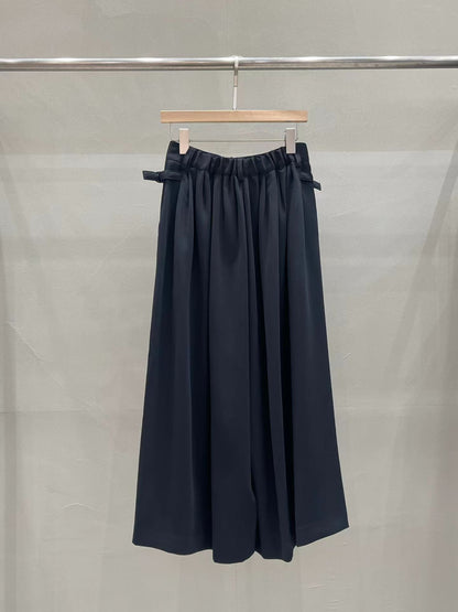 Elegant Side Buckle Flowy Wide-Leg Trousers | 飄逸闊腿側扣細節長褲