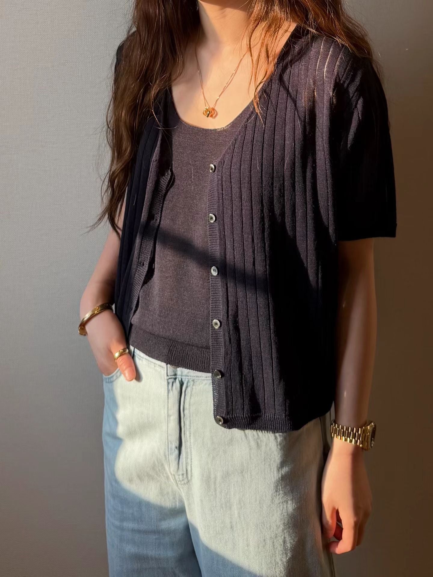 Fluted Sheer Linen Cardigan | 竪坑條紋麻質開襟外套