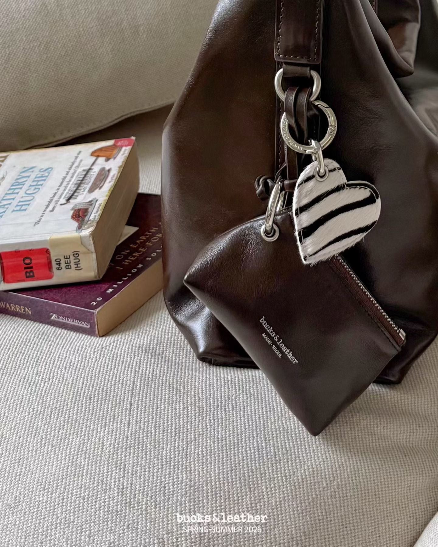 Bucks & Leather Mini Calf Leather Pillow Pouch 小牛皮迷你枕頭包包掛飾