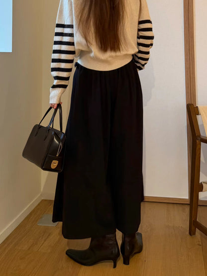 Elegant Side Buckle Flowy Wide-Leg Trousers | 飄逸闊腿側扣細節長褲