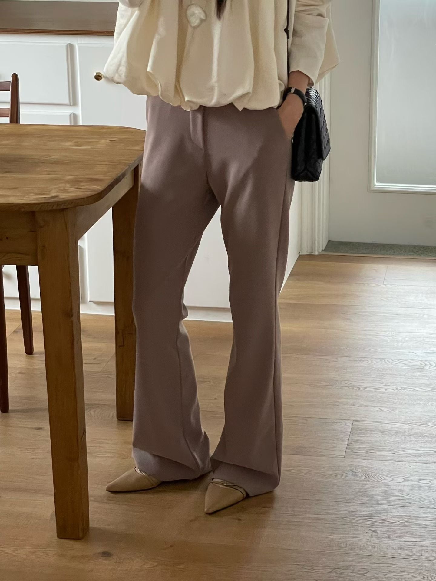 【返工長褲推介】Smooth Light Flared Pants | 極美小喇吧長褲