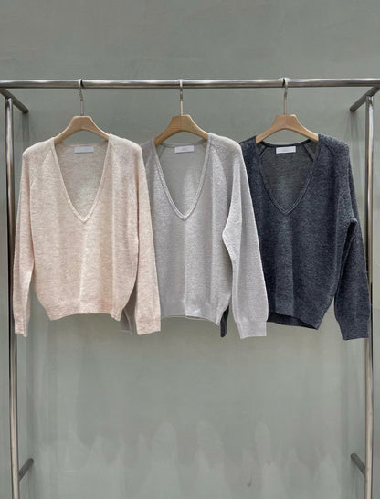 Premium Cloud Deep V Cashmere Knit | 雲感輕透羊駝毛V領針織上衣