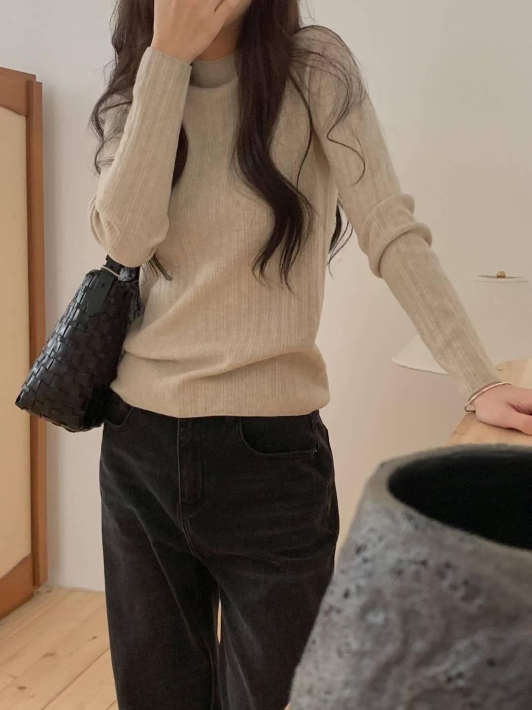 <<優美基礎Top>> Mock Neck Groovy Top | 中領暗直紋上衣