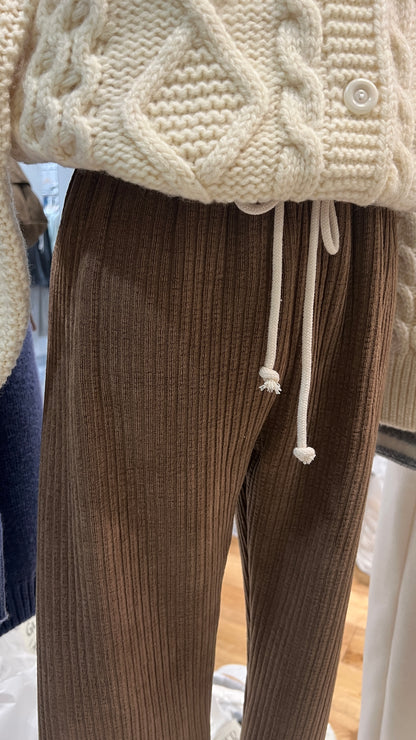 [連線壓軸加碼款] Everyday Comfort Stretchy Pants | 冬日基礎直紋彈力褲