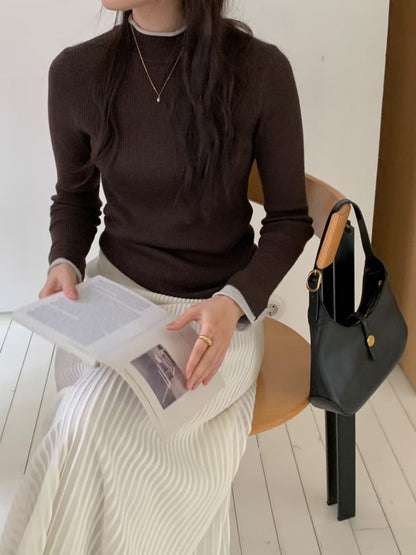 Contrast Detailing Basic Mock Neck Top | 拼色飾邊中領基礎上衣