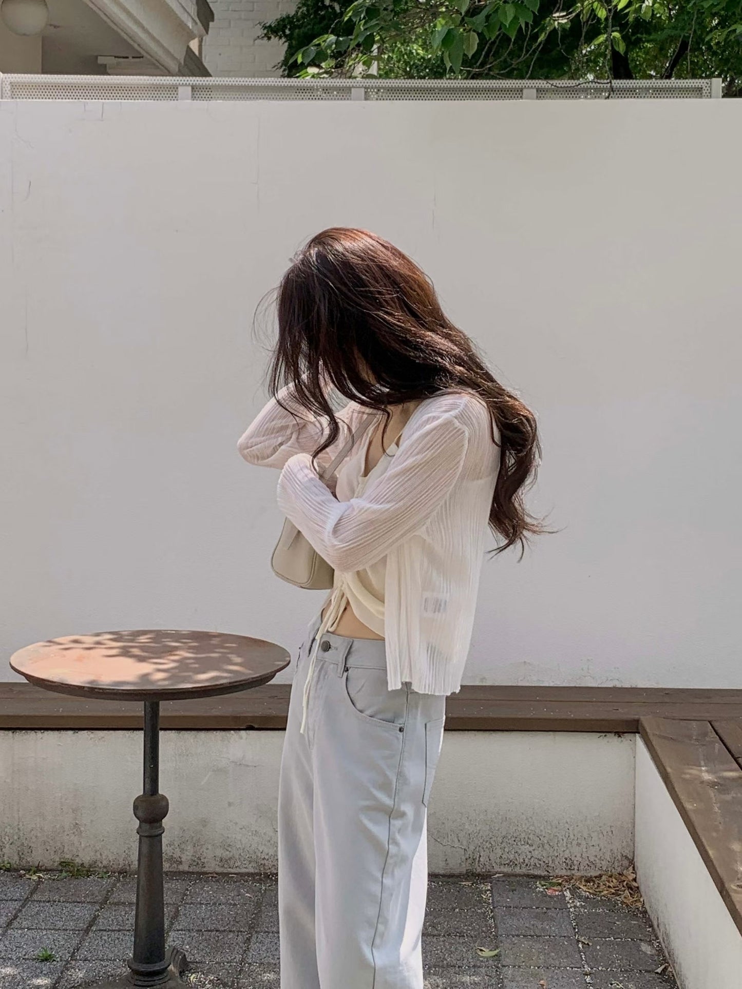 Textured Airy Layer Cover Up | 空氣層次感薄外搭