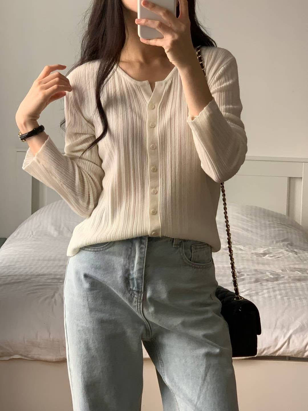 Paris Elegance Textured Cardigan | 柔軟暗直紋外套