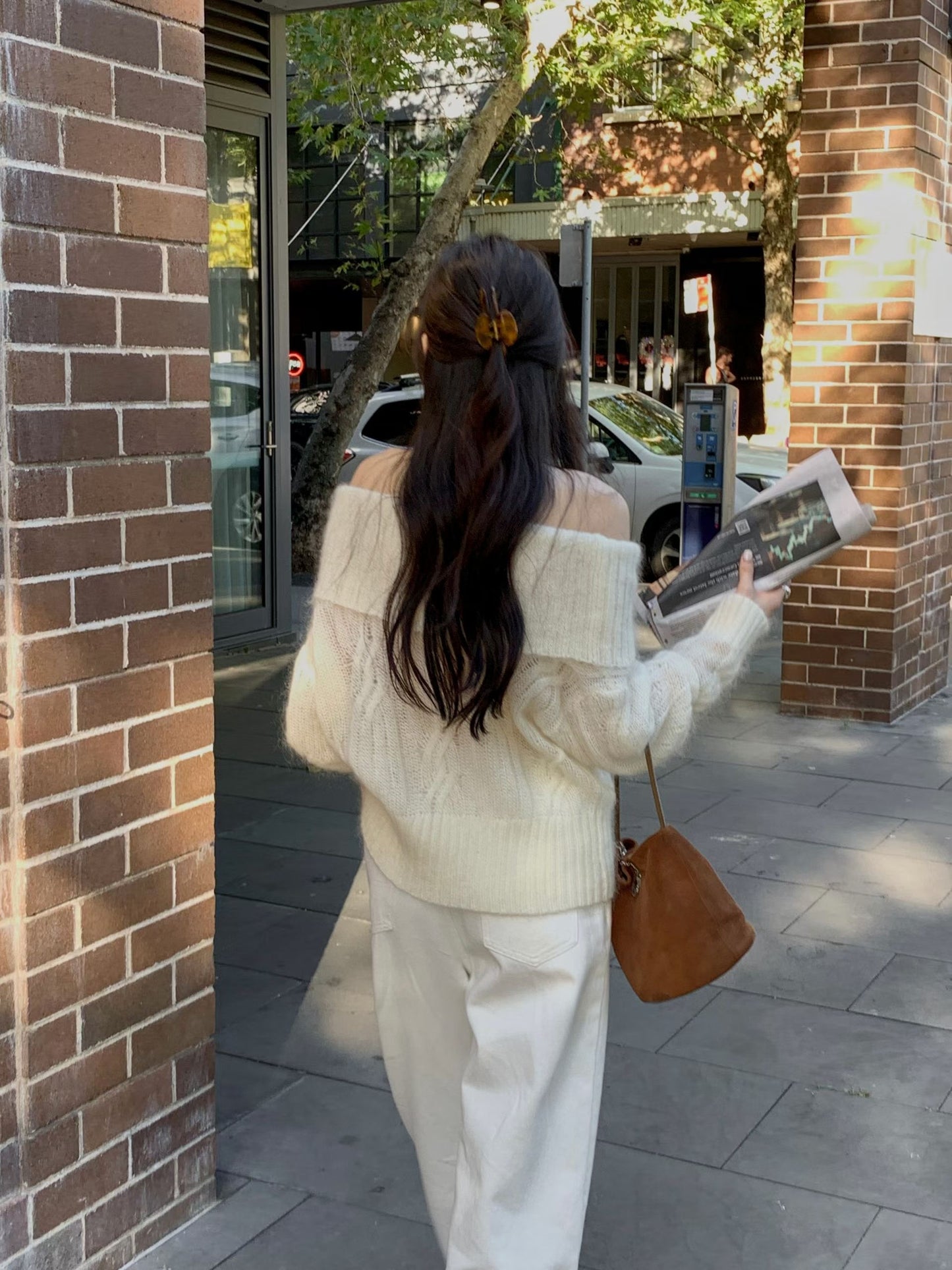 Romance Off-shoulder Knitted Top | 浪漫平肩針織上衣